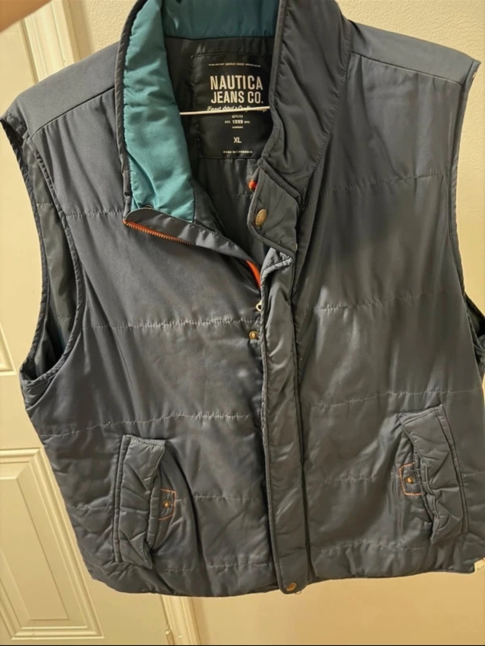 Nautica Men's Quilted Puffer Vest in Navy with Teal Lining